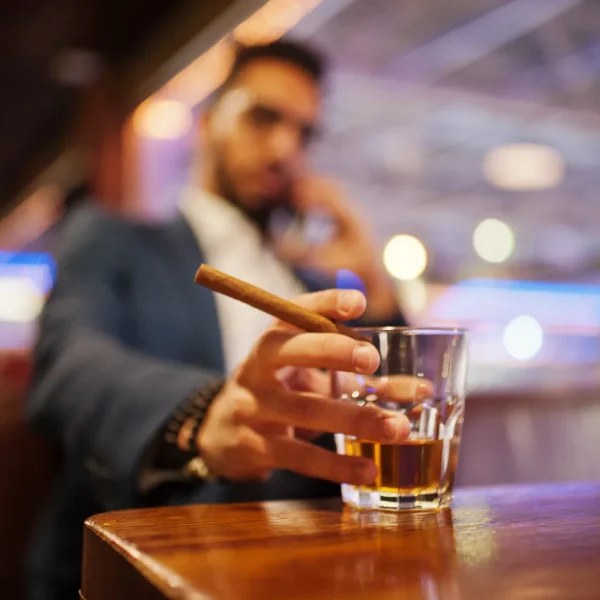 clandestinos-cigars-habano-cuban-boutique-cigar-wholesale-luxury-blend-sld-6